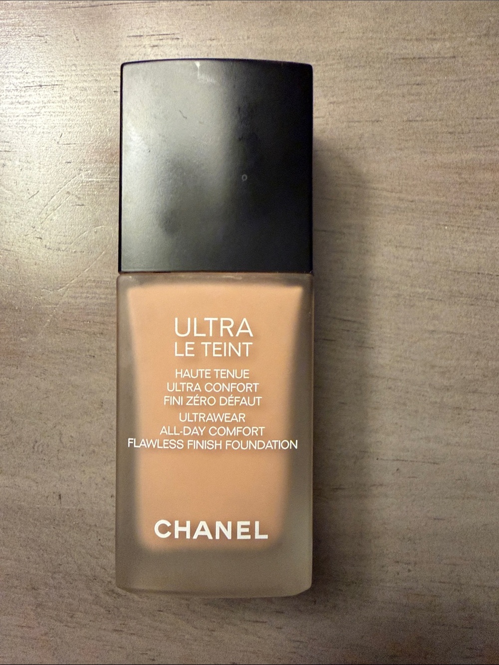 CHANEL Ultra Le Teint Foundation - Beige